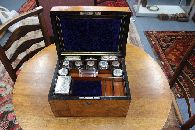 Appraisal: A VICTORIAN WALNUT LADIES DRESSING CASE OF PLAIN RECTANGULAR FORM