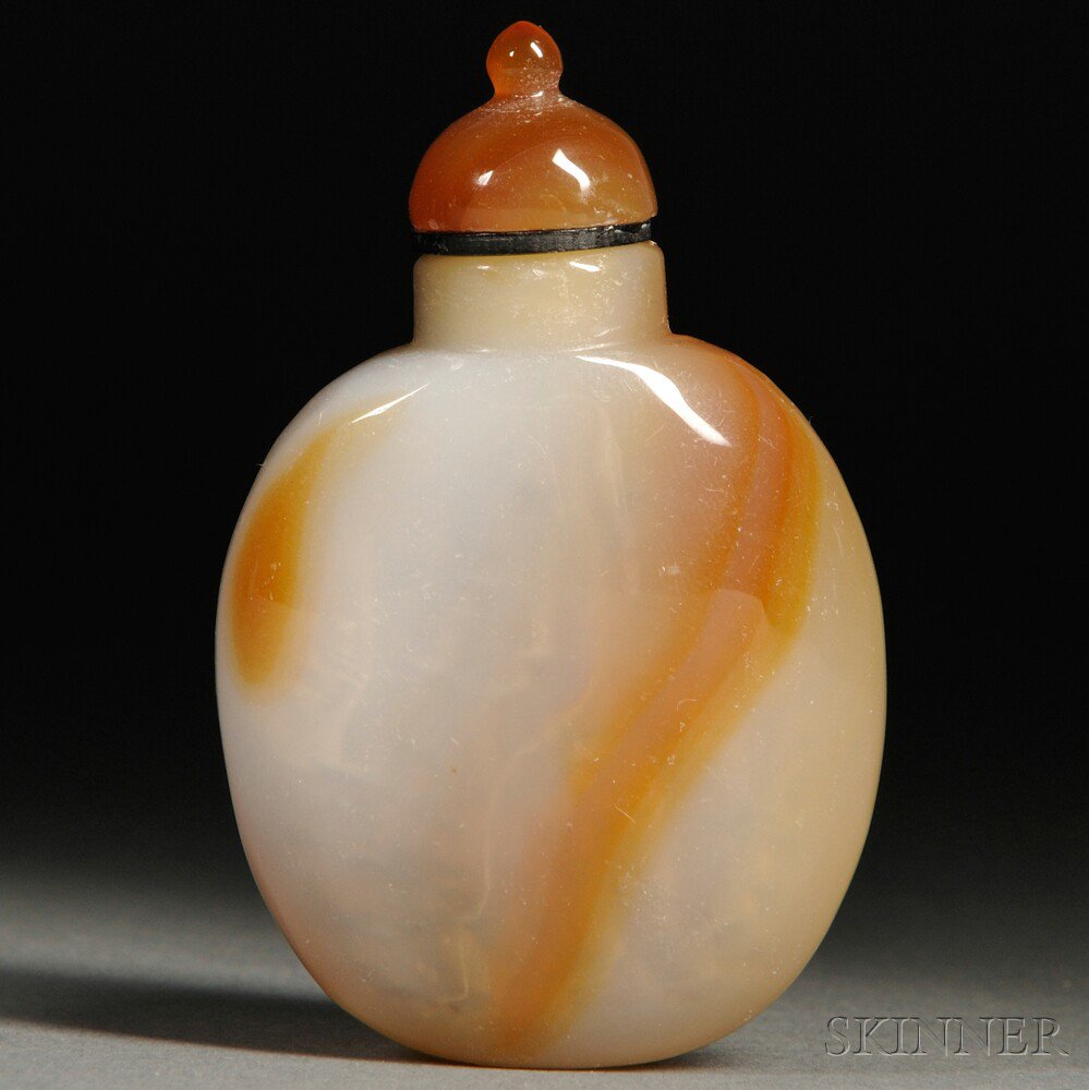 Appraisal: Miniature Agate Snuff Bottle China flattened pebble form stone of