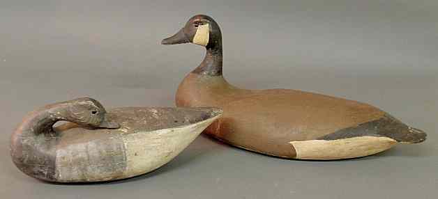 Appraisal: Large Canada goose decoy Delaware Bay with a solid body