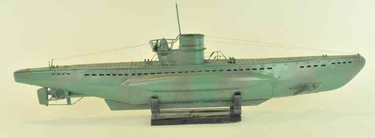 Appraisal: LARGE SUBMARINE MODEL Made of heavy tinplate and painted in