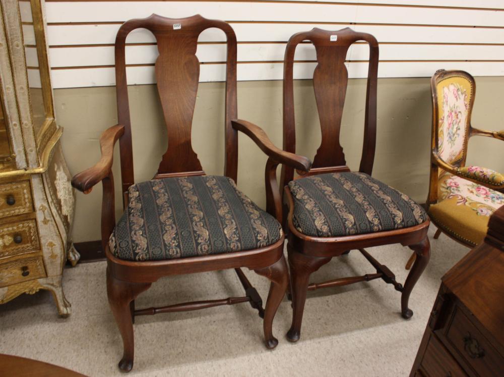 Appraisal: A SET OF FOUR MAHOGANY DINING CHAIRS Queen Anne Revival