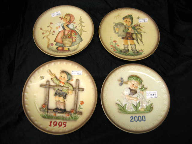 Appraisal: Hummel Plates and two Friends Forever