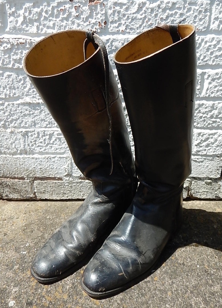 Appraisal: A pair of ladies vintage leather riding boots by Howell