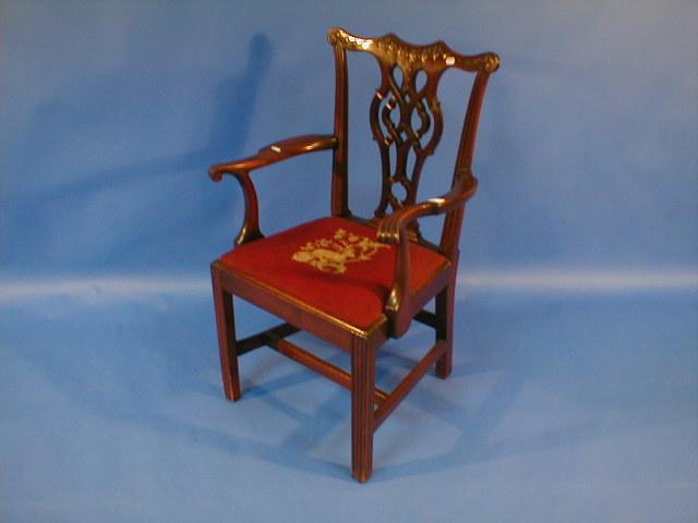 Appraisal: A Chinese Chippendale design mahogany carver chair with pierced vase