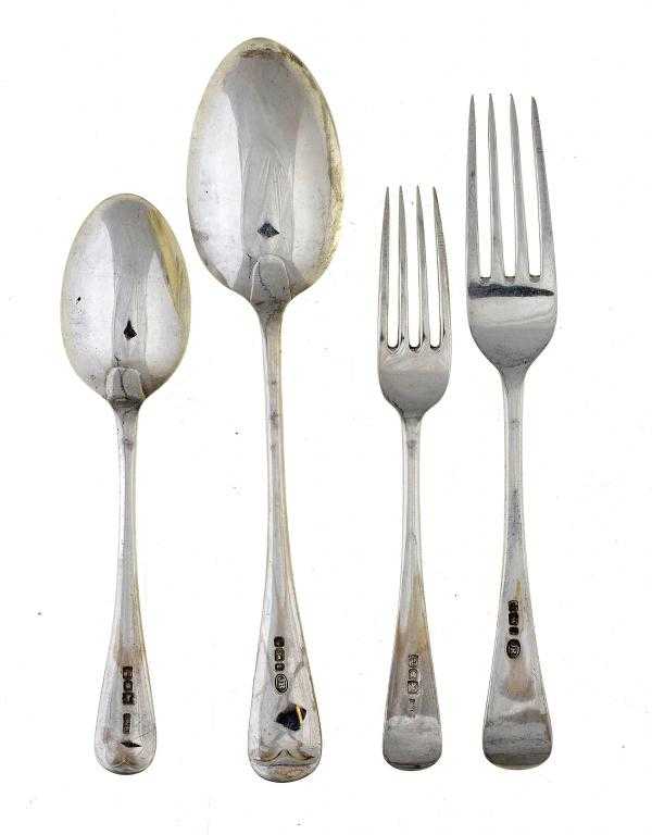 Appraisal: A SET OF SIX VICTORIAN DESSERT FORKS AND SPOONS A