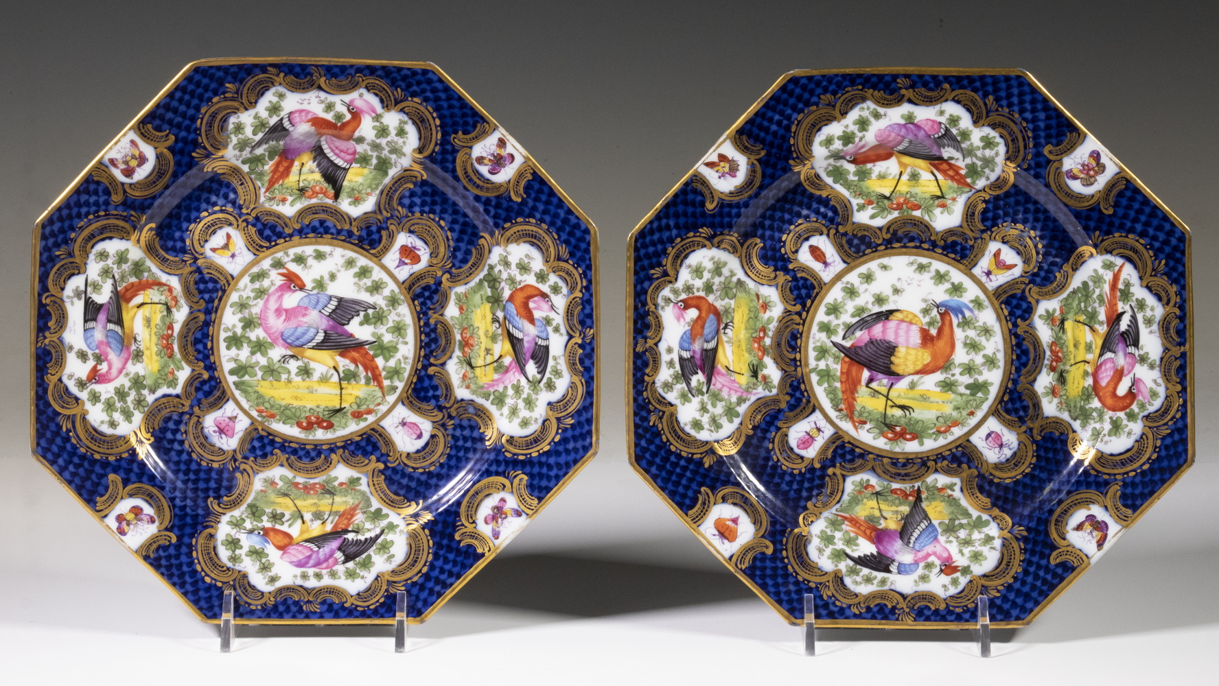 Appraisal: PR ENGLISH CHELSEA BIRD OCTAGONAL CABINET PLATES Matched Pair of