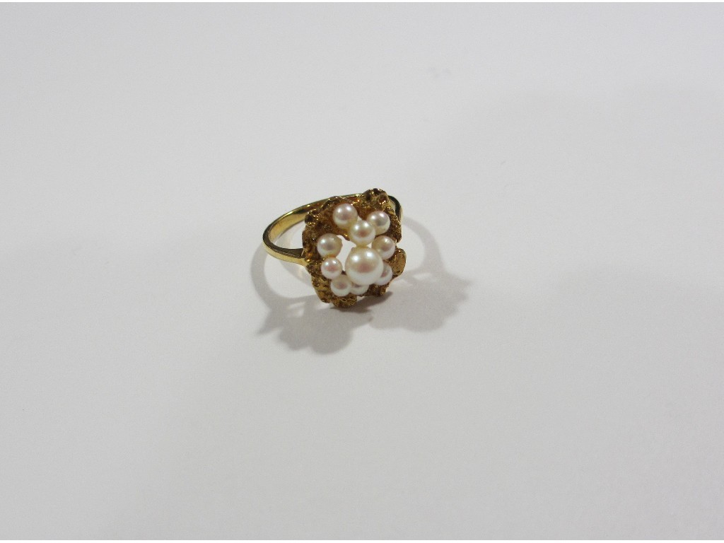 Appraisal: Nine carat gold pearl cluster ring