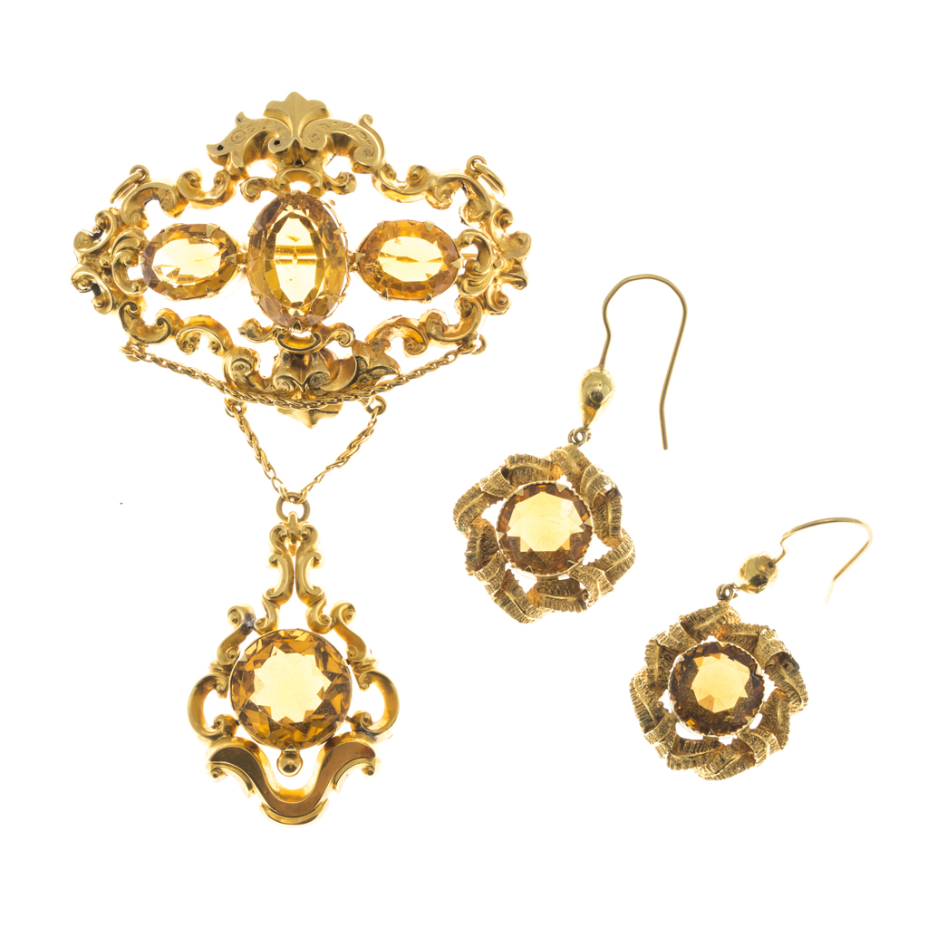 Appraisal: A Victorian citrine mounted brooch and earrings the brooch of