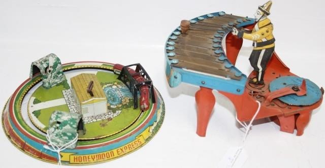 Appraisal: LOT OF TIN LITHOGRAPH WIND-UP TOYS TO INCLUDE HONEYMOON EXPRESS