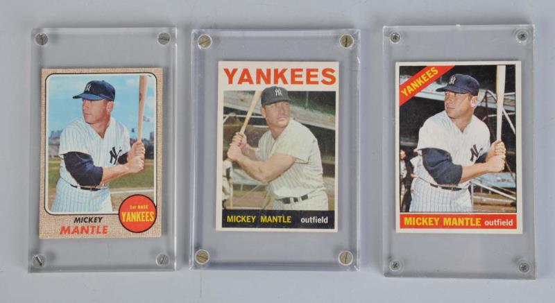 Appraisal: Lot Of 's Topps Mickey Mantle Baseball Card Includes a