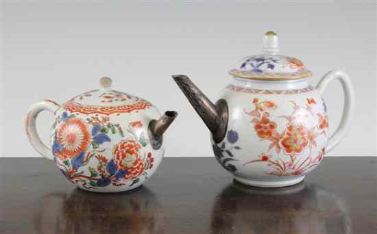 Appraisal: Two Chinese export Imari teapots and covers early th century