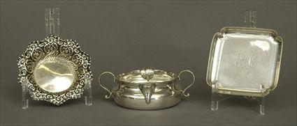 Appraisal: Victorian Silver Two-Handled Bowl London - maker's mark of WL