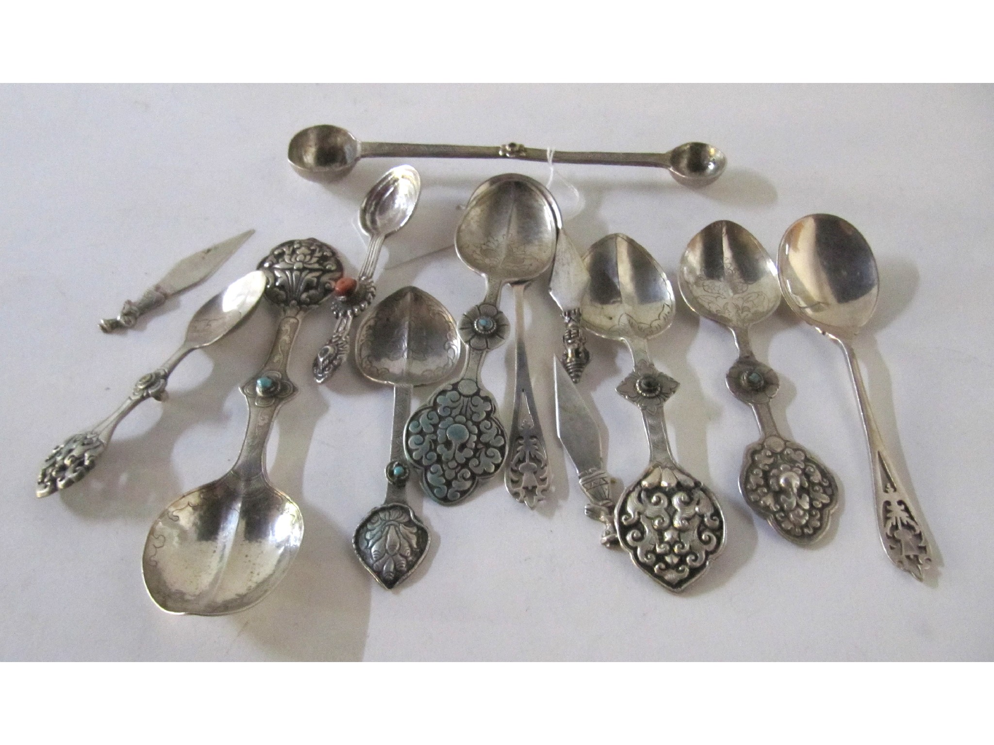 Appraisal: A lot comprising assorted South American white metal cutlery