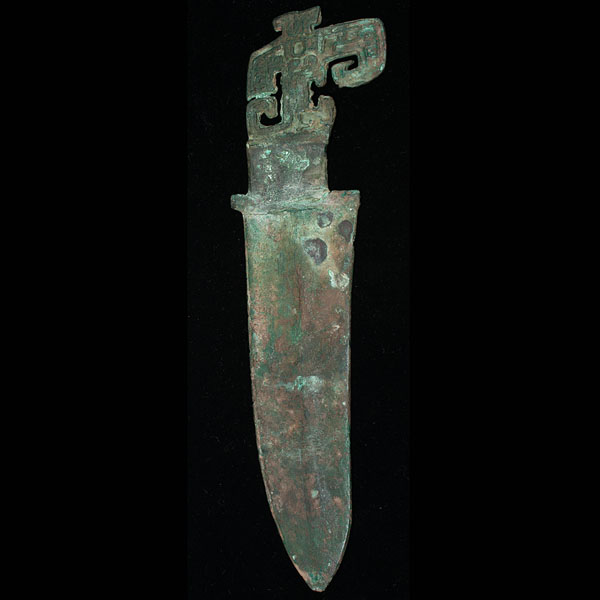 Appraisal: Chinese attributed Western Zhou Archaic-form bronze knife heavily oxidized and