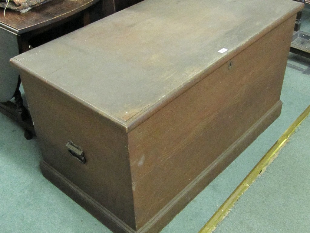 Appraisal: Pine blanket box