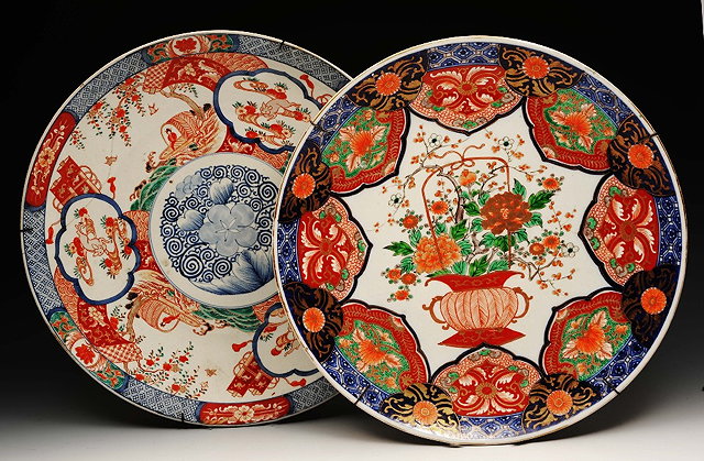 Appraisal: A Japanese Imari chargercirca with polychrome central basket of chrysanthemums