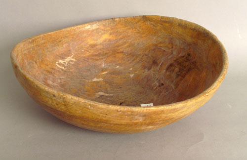 Appraisal: Large treen bowl th c dia