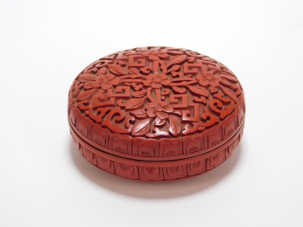 Appraisal: CHINESE CARVED CINNABAR LACQUER PASTE BOX China Early th CenturyCircular