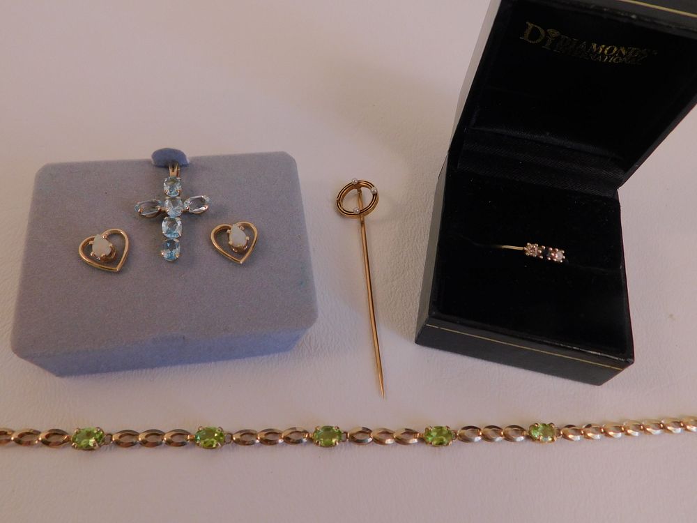 Appraisal: LOT K GOLD JEWELRY Group of k gold jewelry including