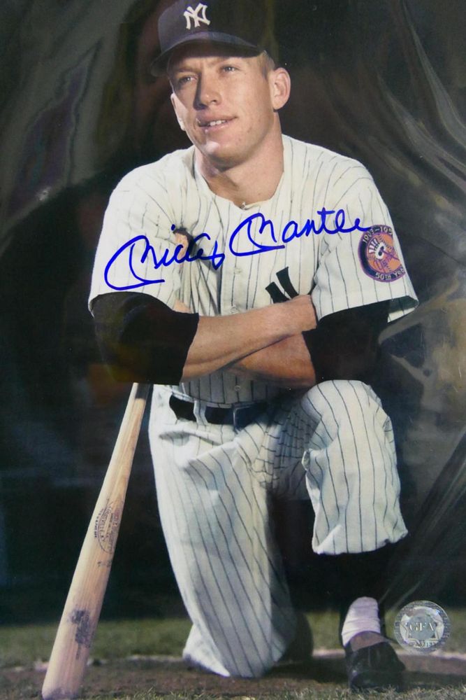 Appraisal: MICKEY MANTLE AUTOGRAPHED X PHOTOGRAPH Mickey Mantle autographed photograph Includes