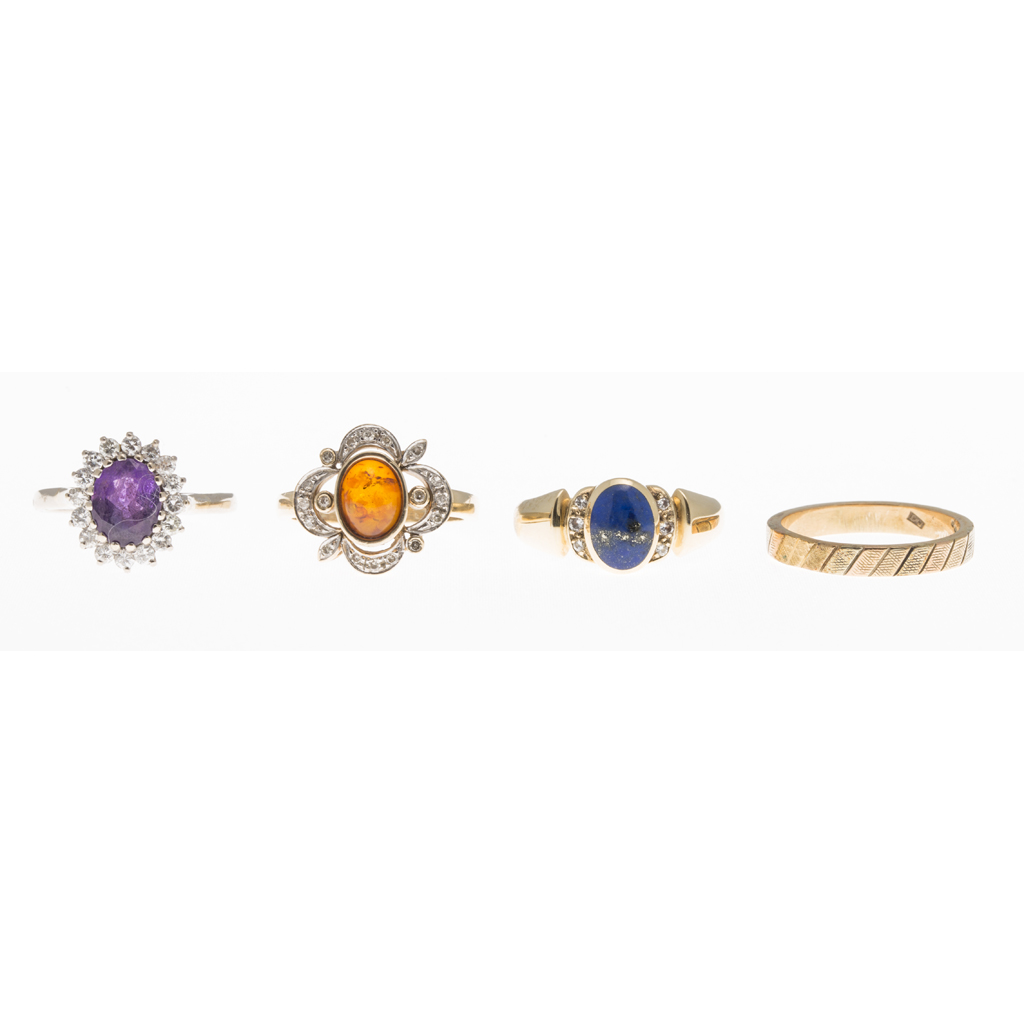 Appraisal: A collection of gem set rings to include an amethyst