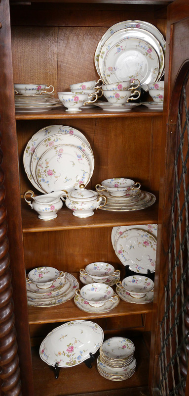 Appraisal: CASTLETON ''SUNNYVALE'' FINE CHINA Approx pieces to include each of