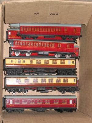 Appraisal: Eleven Hornby Dublo tin plate coaches including B R red