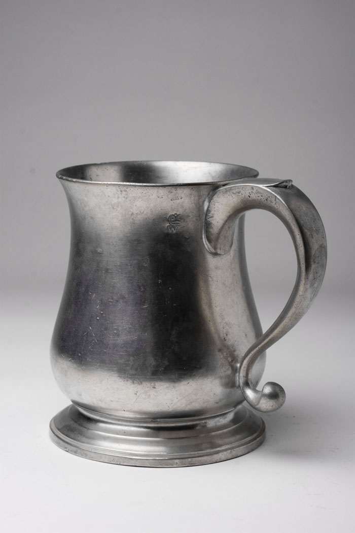 Appraisal: PEWTER PINT MUG JOHN TOWNSEND LONDON ENGLAND CIRCA - Maker's