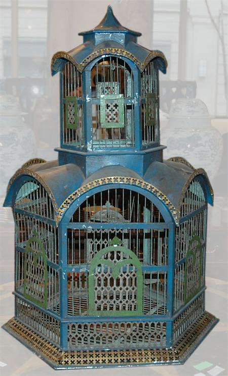 Appraisal: Victorian Style Painted Tole Bird Cage Estimate nbsp nbsp nbsp