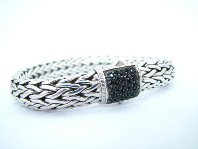 Appraisal: A John Hardy sterling silver wheat chain bracelet with black