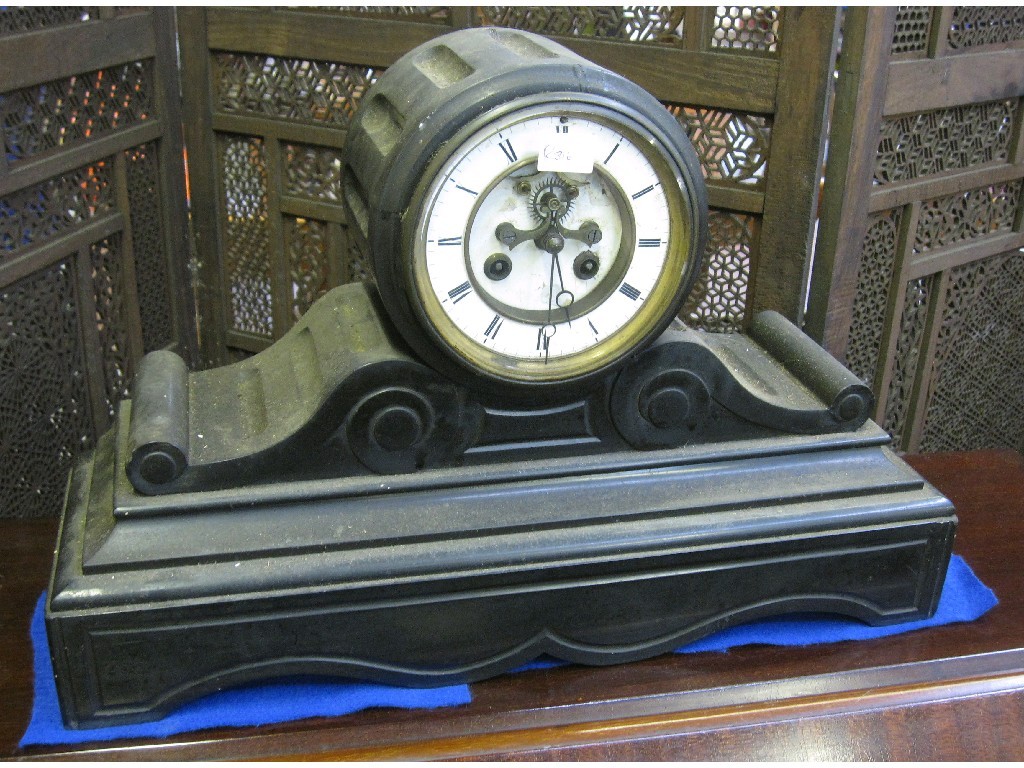 Appraisal: Victorian black slate mantle clock