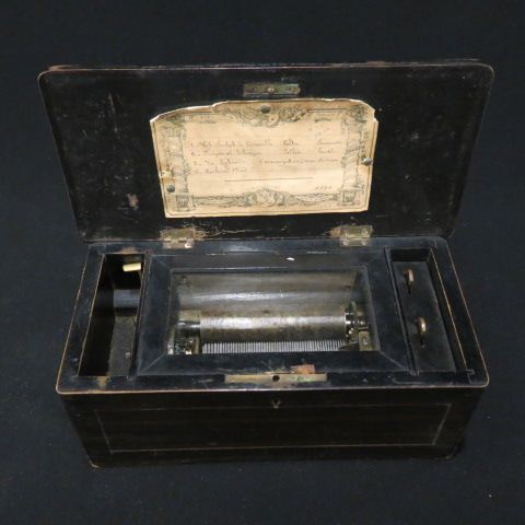 Appraisal: Swiss Cylinder Music Box Victorian tune cylinder case is x