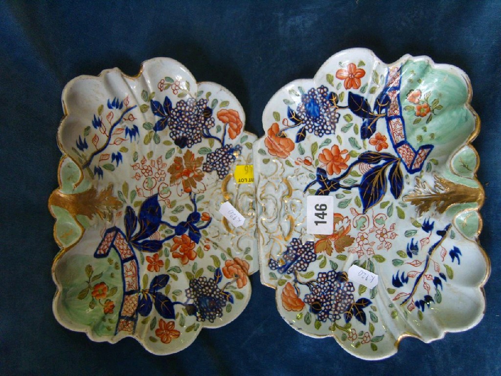 Appraisal: A pair of early th century Patent Ironstone China dishes