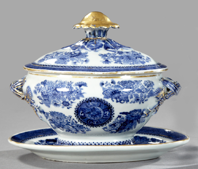 Appraisal: Chinese Export Blue and White Porcelain Sauce Tureen and Stand