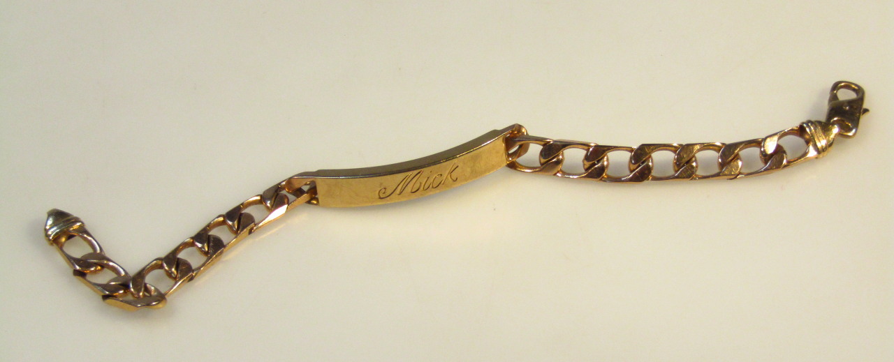 Appraisal: A ct gold heavy link bracelet with central name section