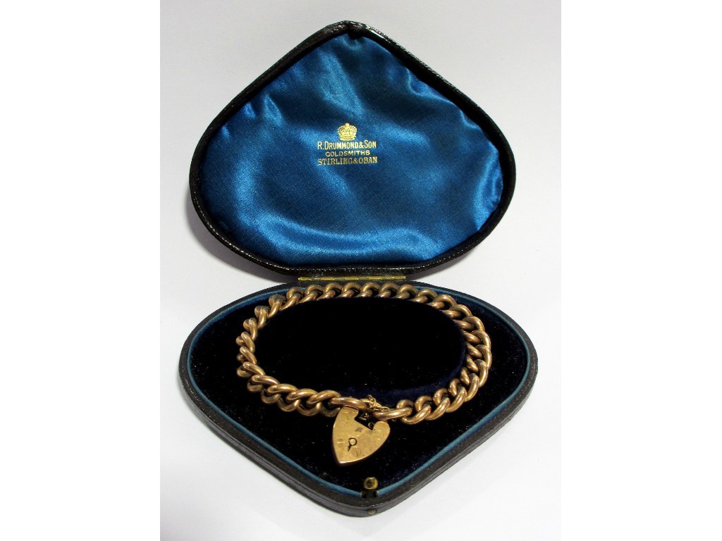 Appraisal: A Victorian ct gold curb link bracelet with padlock and