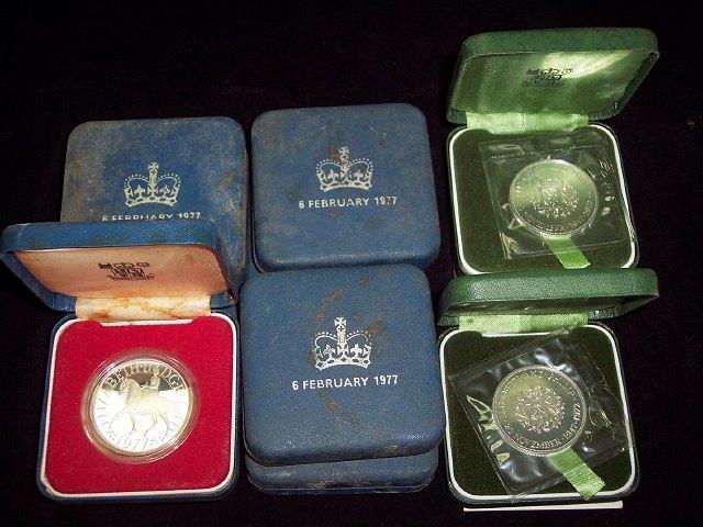 Appraisal: Elizabeth II a quantity of commemorative crowns for the Silver