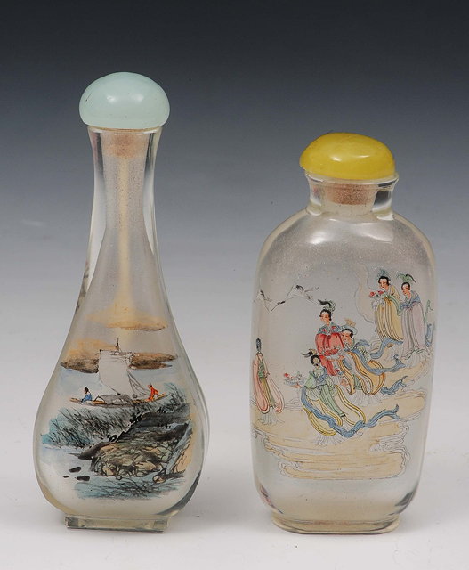 Appraisal: A Chinese Beijing snuff bottle - interior painted frosted glass