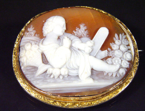 Appraisal: Victorian cameo brooch in an unmarked gold surround