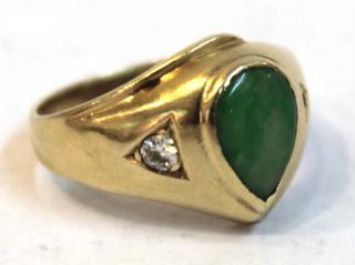 Appraisal: Vintage K Gold Nephrite Jade Diamond Ring The yellow gold