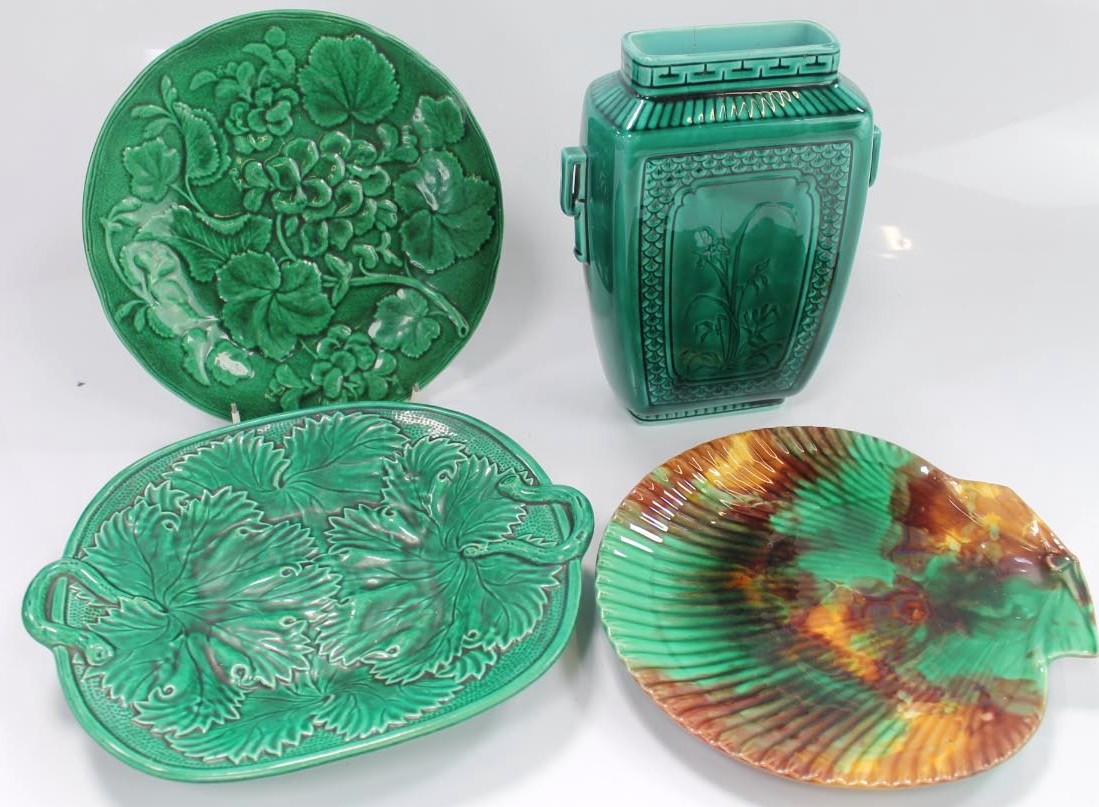 Appraisal: A Wedgwood Majolica oyster dish two green leaf plates and