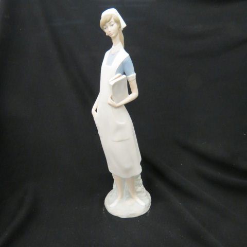 Appraisal: Lladro Figurine Nurse with books excellent matte finish