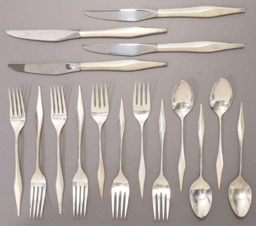 Appraisal: lot of Wallace sterling silver flatware service Evening Mist pattern