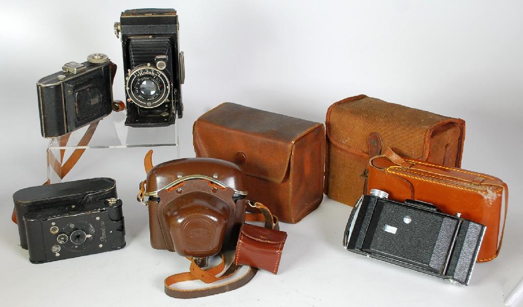 Appraisal: VARIOUS CAMERAS