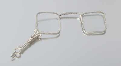 Appraisal: An Edwardian Platinum and Diamond Lorgnette Platinum and diamond mounting