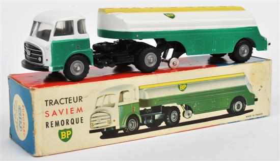 Appraisal: CIJ Saviem Articulated Petrol Tanker 'BP' green white and yellow