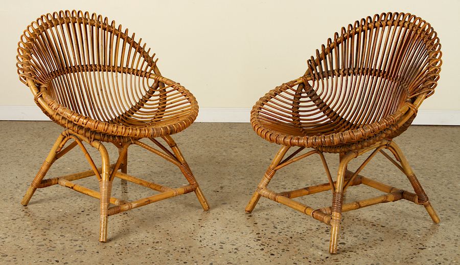 Appraisal: PR ITALIAN DISK FORM CHAIRS MANNER FRANCO ALBINI A pair