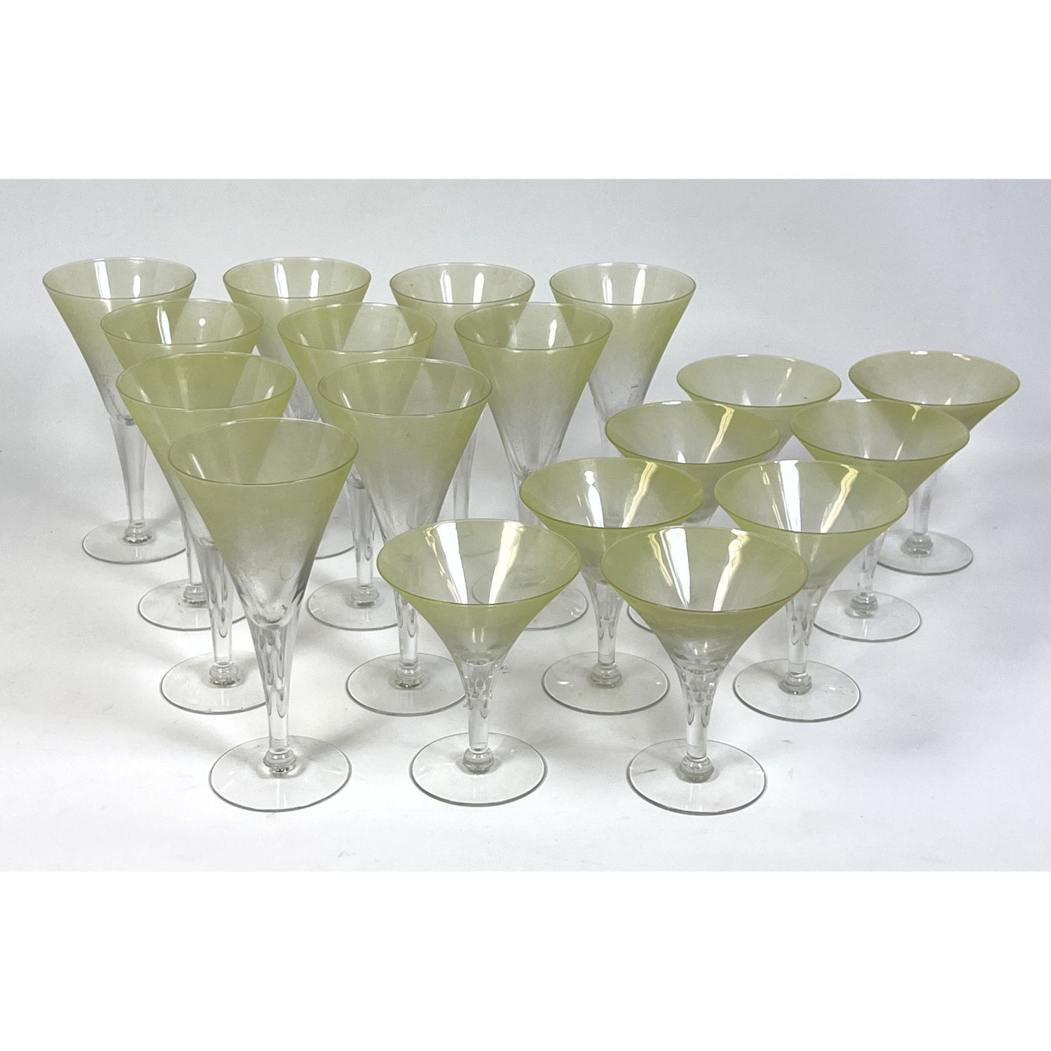 Appraisal: pcs Dorothy Thorpe Stemware Glasses Dimensions H inches W inches