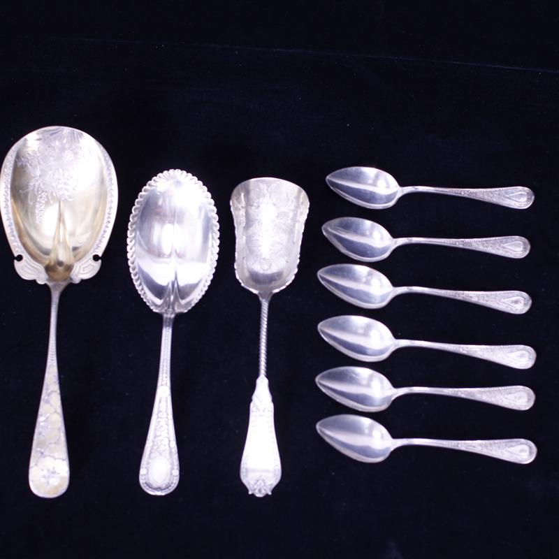 Appraisal: Gorham Hindostanee teaspoons Whiting Laureate berry spoon bright cut gold