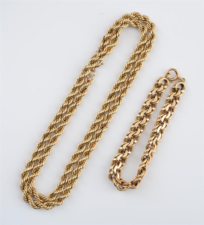 Appraisal: K GOLD CHAIN NECKLACE AND BRACELET Rope twist chain necklace